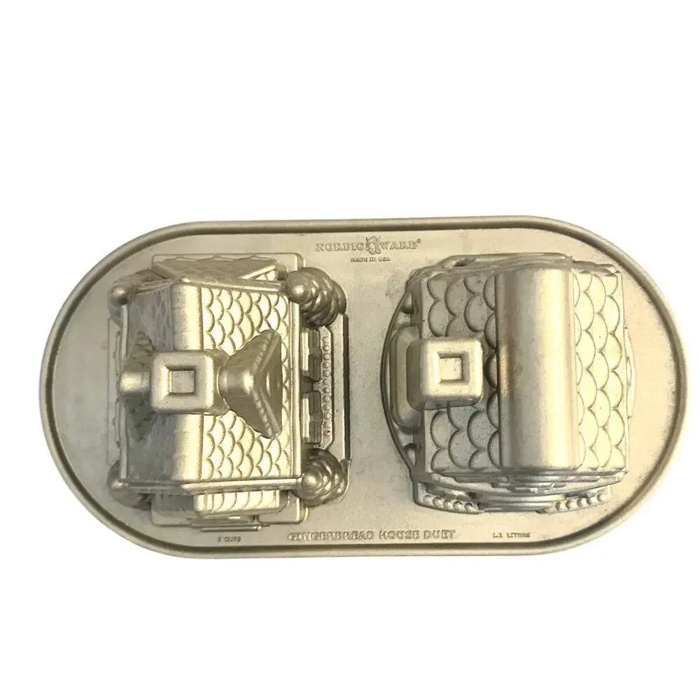 New Nordic Ware Gingerbread House Christmas Cake Mold Bundt Pan Duet 5Cup Heavy